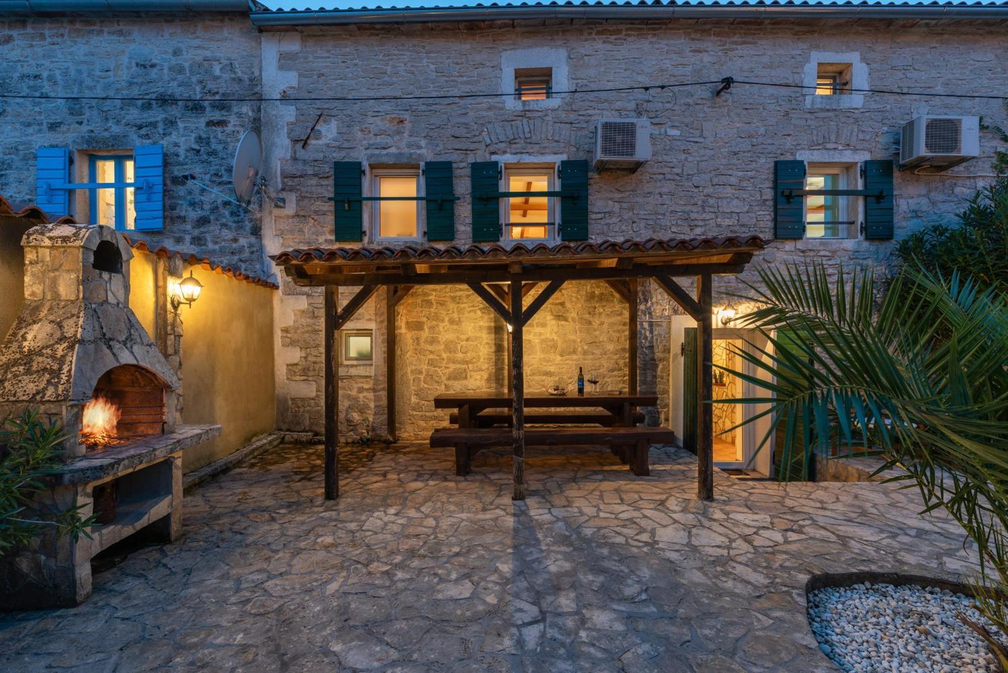 Willa Casa Stifanici Baderna Zewnętrze zdjęcie